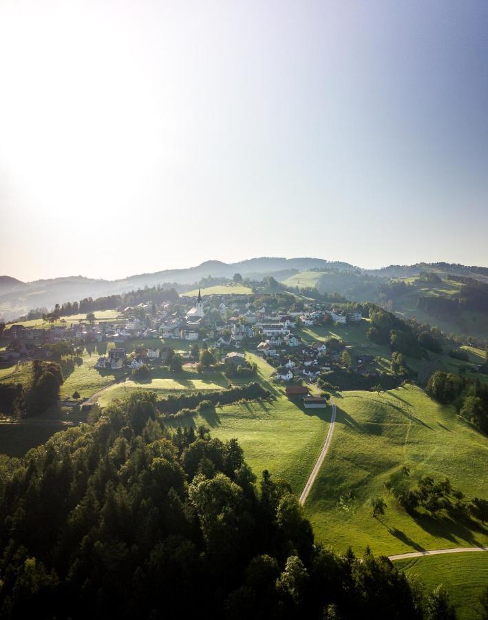Gasthaus Roessli Mogelsberg Bagian luar foto